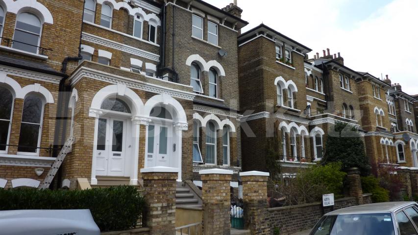 			CAMDEN SQUARE!!, 1 Bedroom, 1 bath, 1 reception Flat			 North Villas, CAMDEN SQUARE